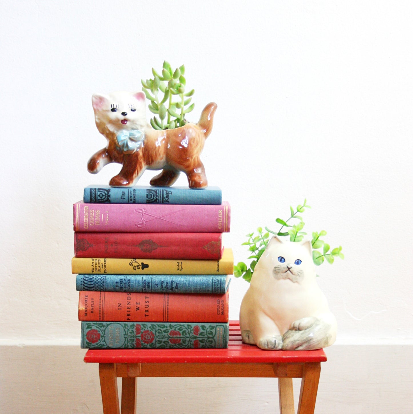 SOLD - Mid Century Shawnee Kitten Planter / Vintage Cat Planter