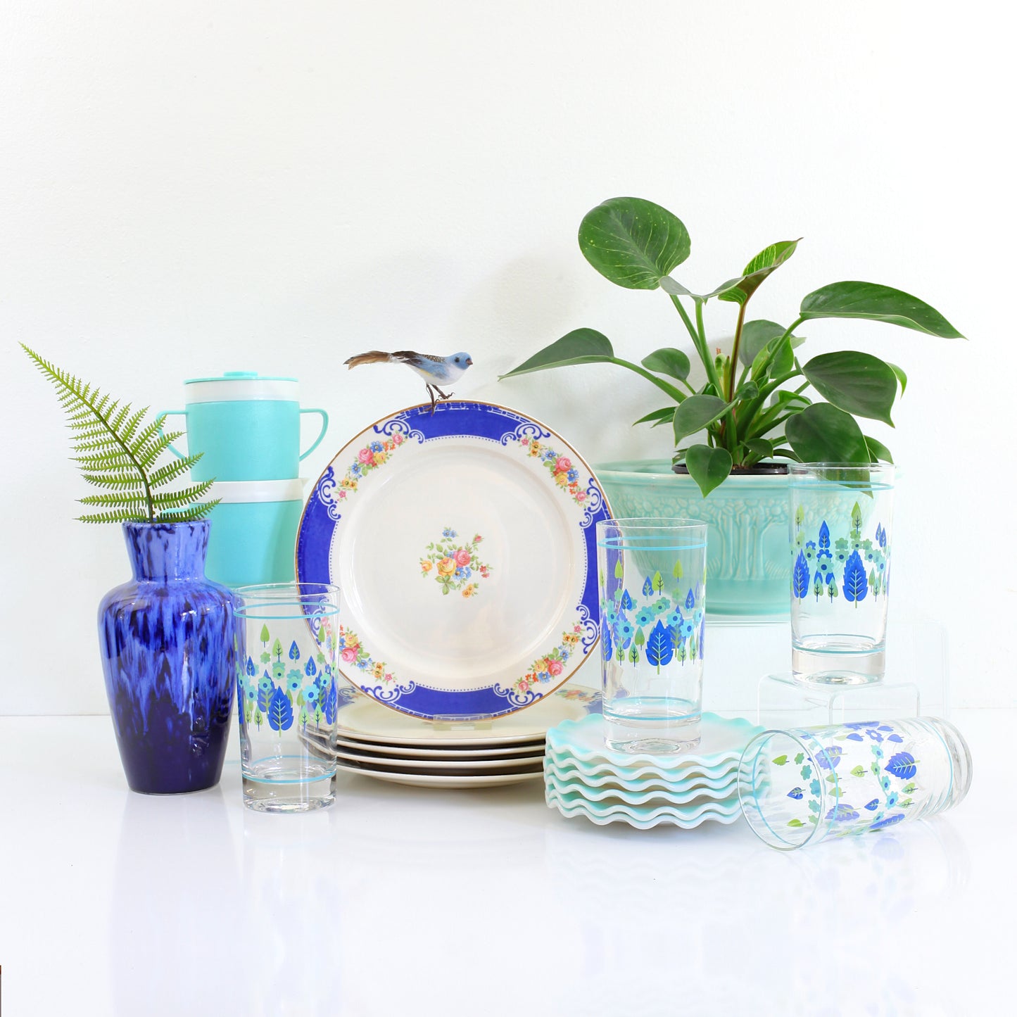 SOLD - Vintage 1930s Homer Laughlin Brittany Majestic Blue 9" Plate