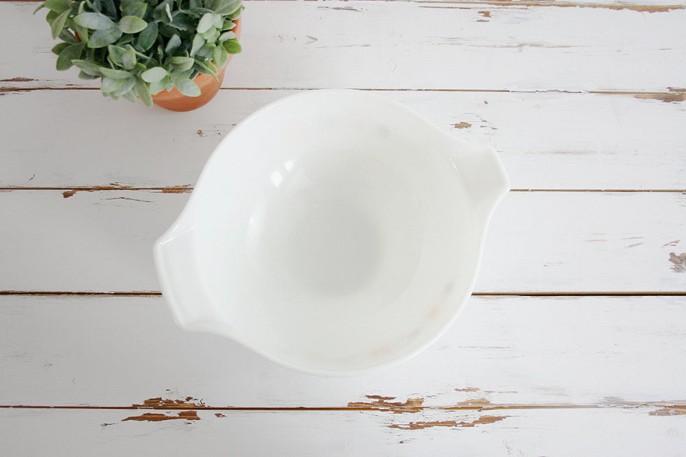 SOLD - Vintage Town and Country 4Qt Pyrex Cinderella Mixing Bowl