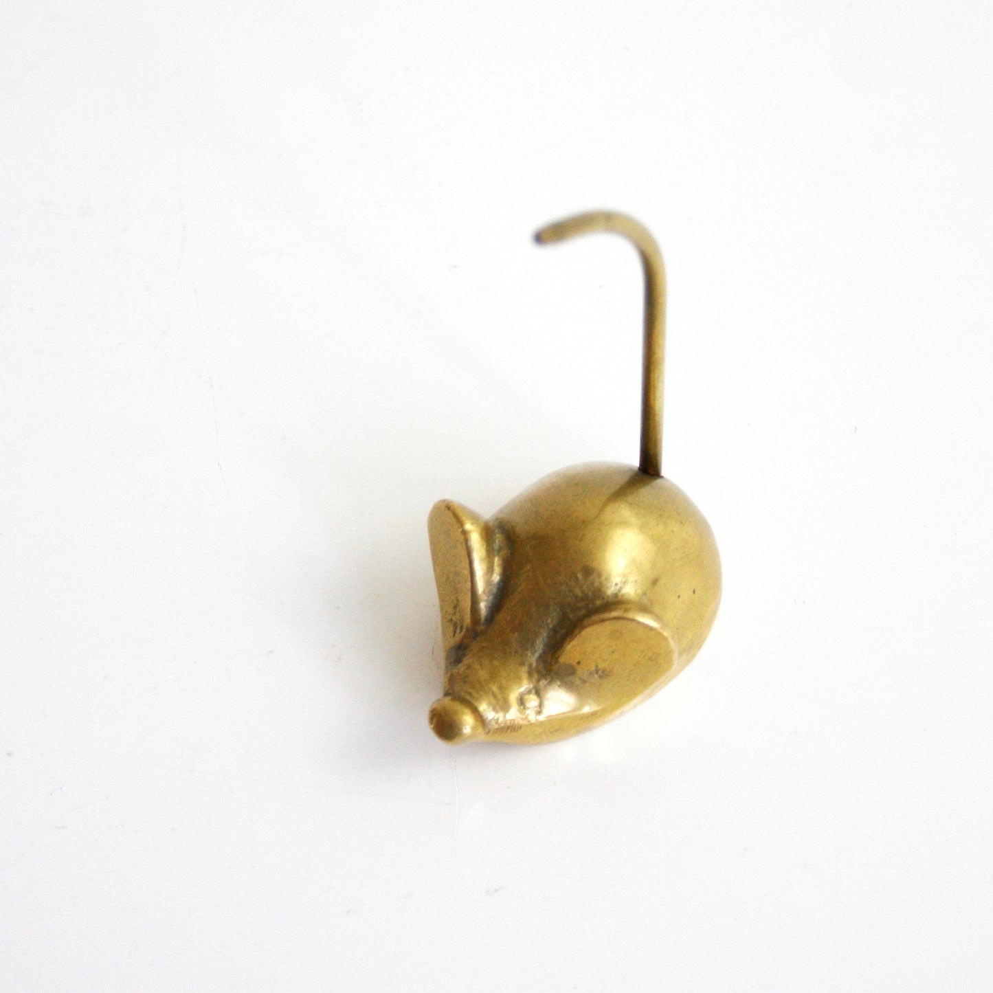 SOLD - Vintage Brass Mouse Figurine / Mid Century Brass Mouse Note Holder / Brass Mouse Ring Holder