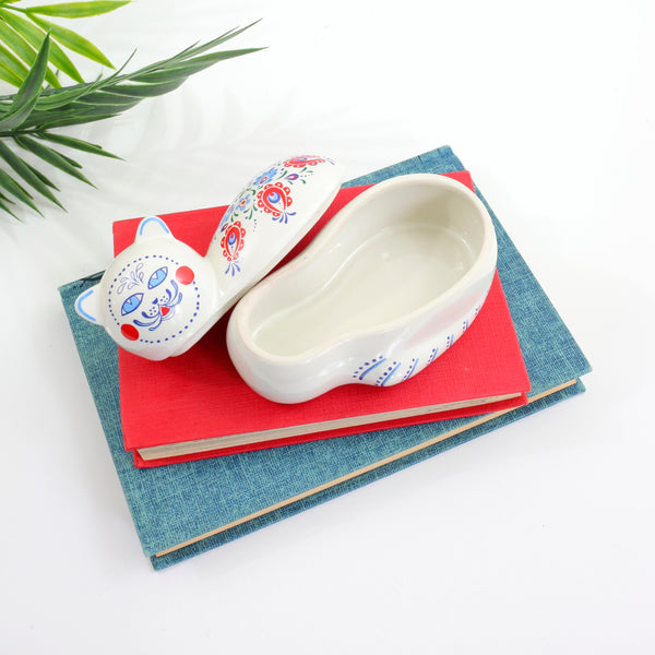 SOLD Vintage Ceramic Cat Trinket Box Wise Apple Vintage