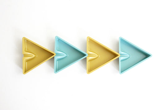 SOLD - Mid Century Modern Melmac Ashtrays / Vintage Aqua and Yellow Triangle Trays