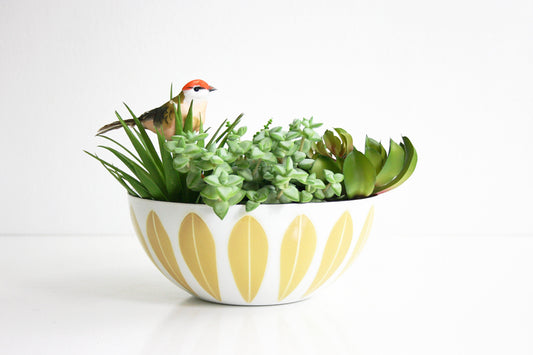 SOLD - Vintage Cathrineholm Mustard and White Enamel Lotus Bowl / Mid Century Modern 8 Inch Enamel Bowl