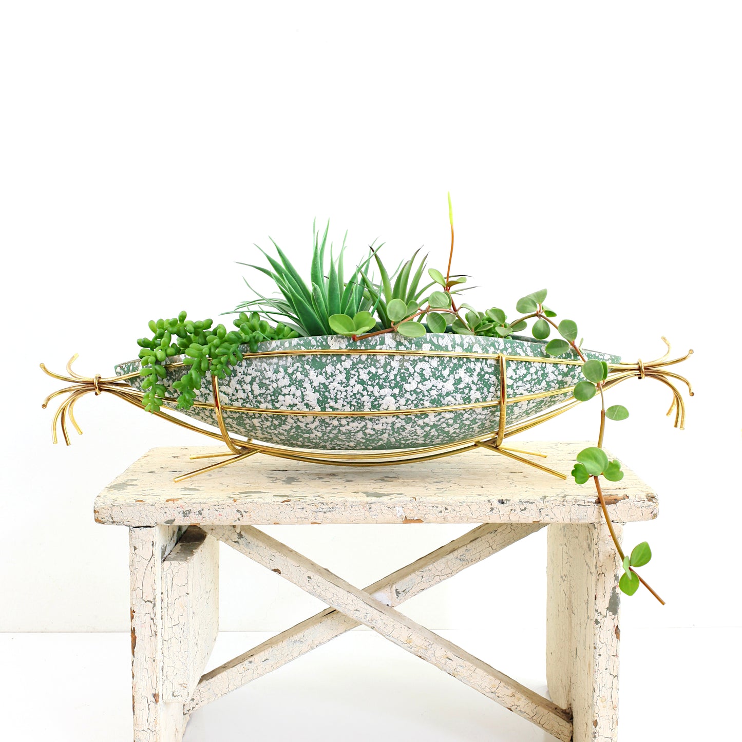 mid century modern plant stand with ceramic pot Mid Century Modern Green Ceramic Splatter Glaze Planter with Gold Wire – Wise Apple Vintage
