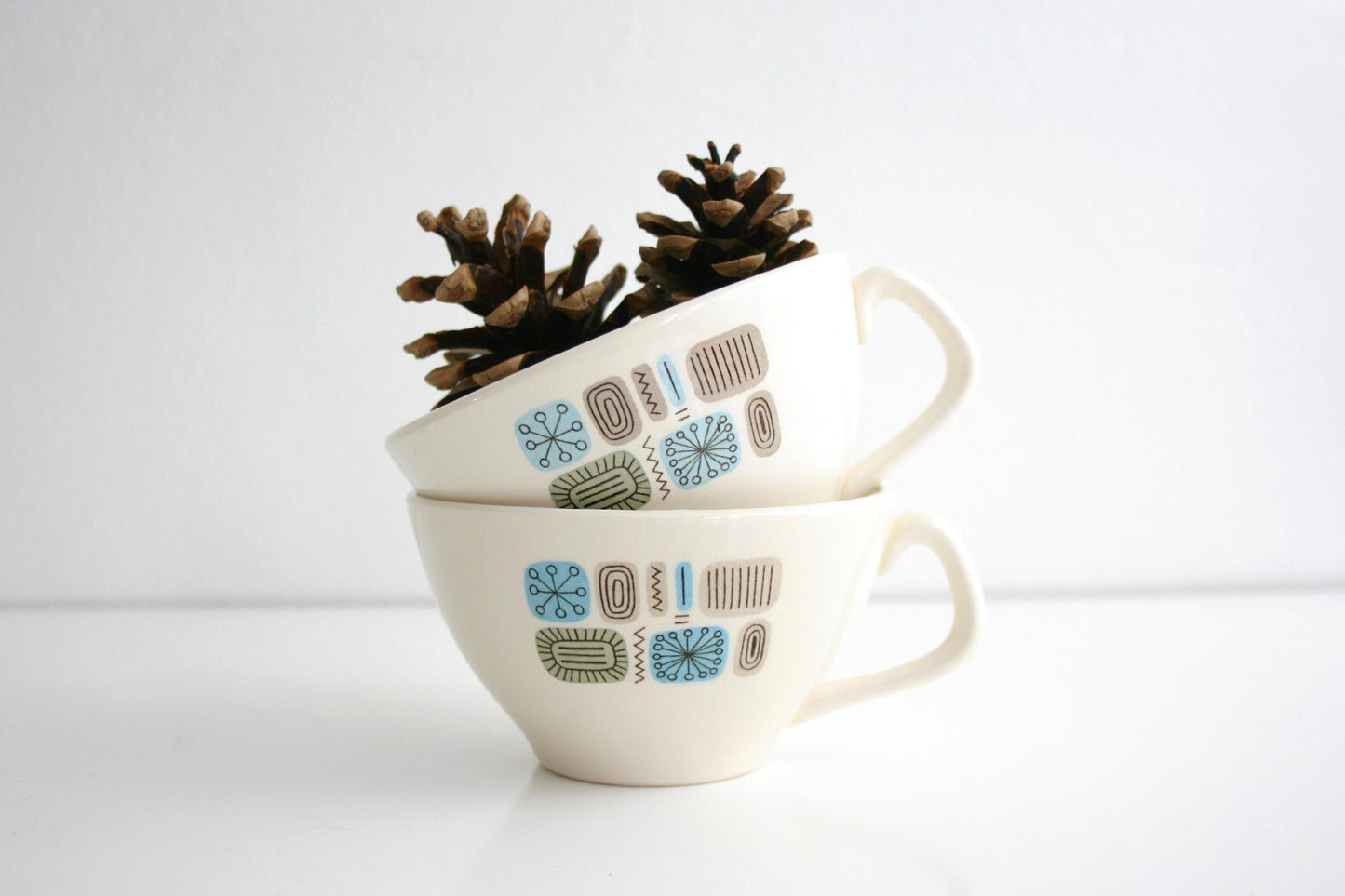 SOLD - Mid Century Modern Temporama Teacups / Vintage Teacups / Canonsburg Pottery Temporama Teacups