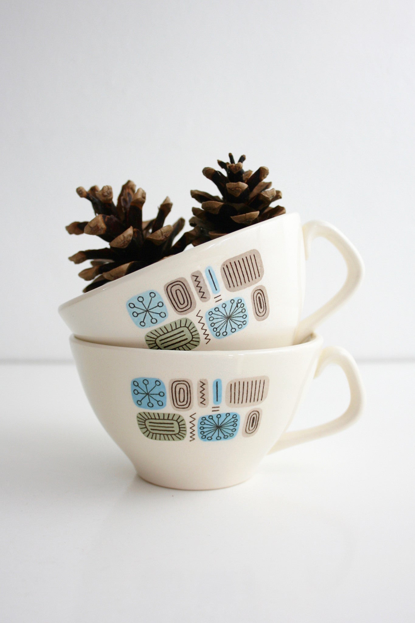 SOLD - Mid Century Modern Temporama Teacups / Vintage Teacups / Canonsburg Pottery Temporama Teacups