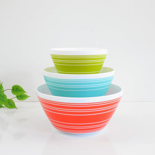 SOLD - Pyrex 'Memory Lane' Vintage Charm Mixing Bowl Set