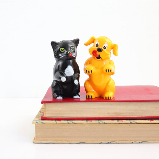 SOLD - Vintage 1950s Ken-L-Ration Fido & Fifi Salt and Pepper Shakers