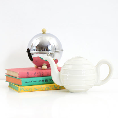 SOLD - Vintage Art Deco Bauscher Weiden DRP Teapot with Cozy