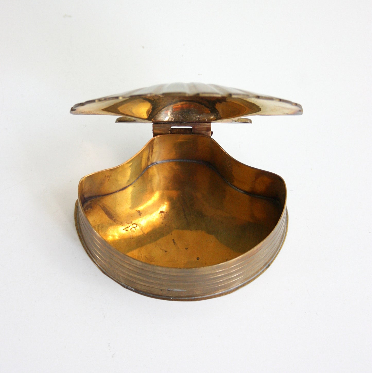 SOLD - Vintage Brass Sea Shell Trinket Box / Brass Nautical Shell Jewelry Box