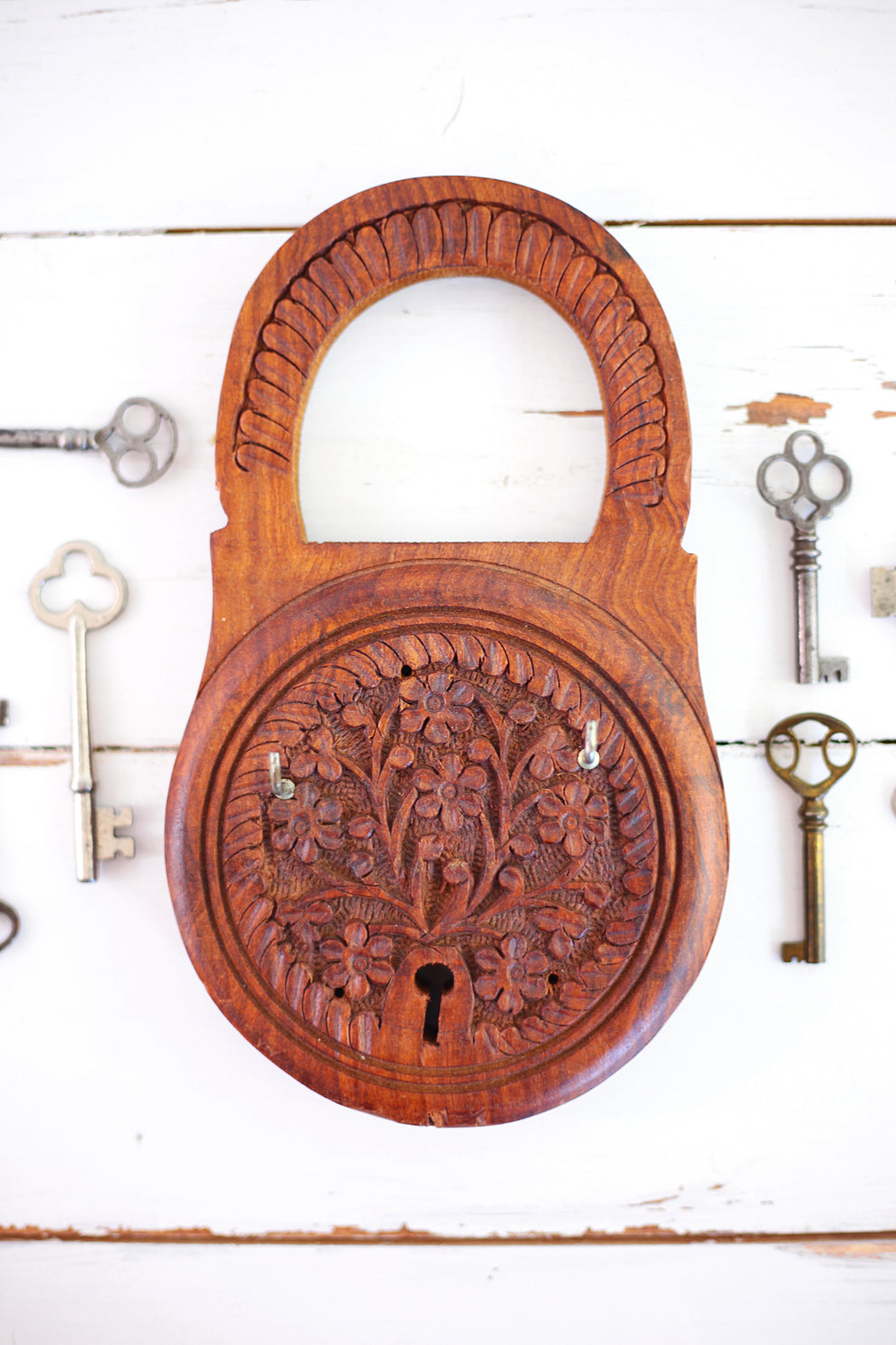 SOLD - Vintage Carved Wood Key Rack – Wise Apple Vintage