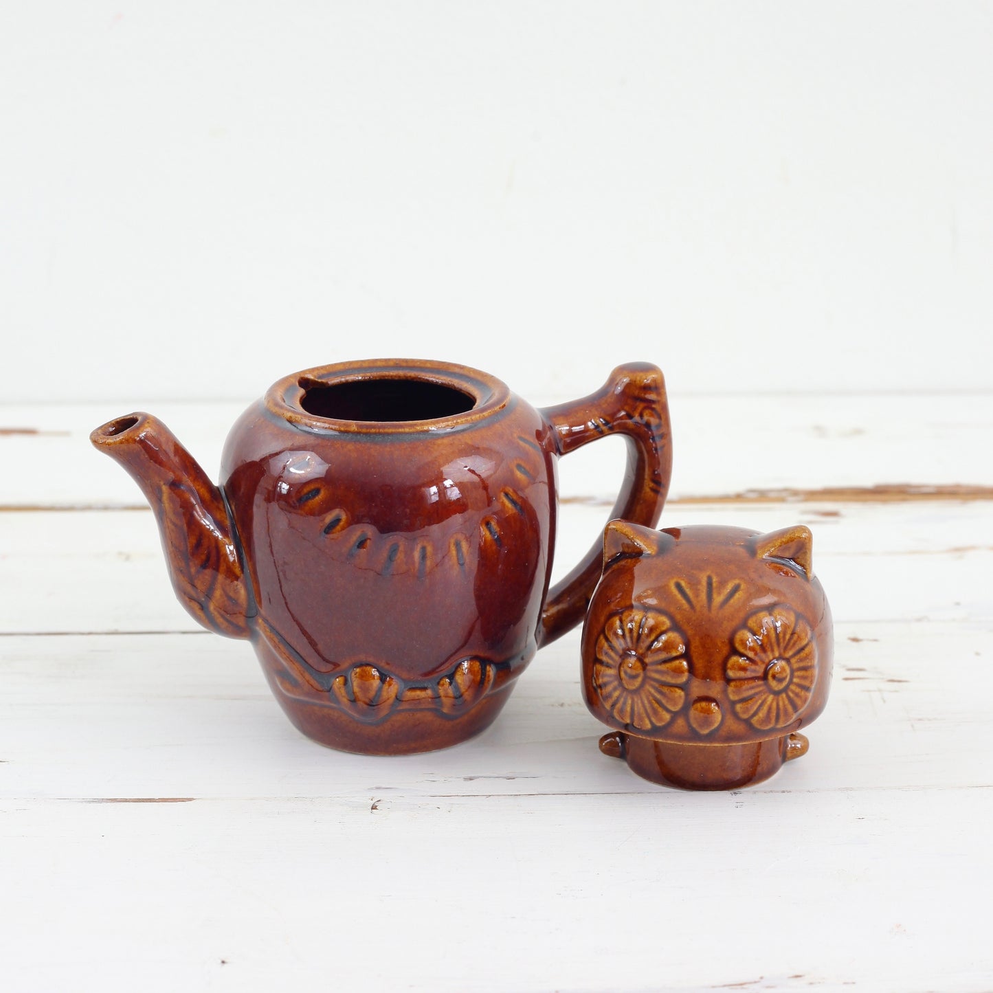 SOLD - Vintage Ceramic Owl 12 Ounce Teapot