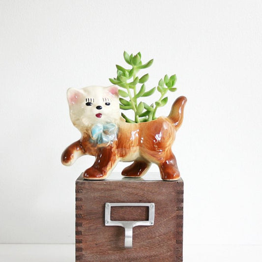 SOLD - Mid Century Shawnee Kitten Planter / Vintage Cat Planter
