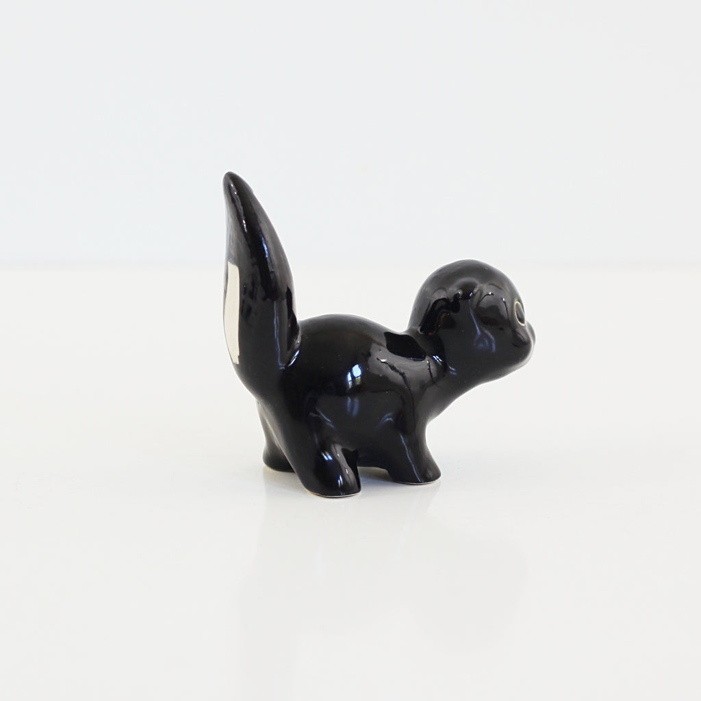 SOLD Mid Century Ceramic Skunk Figurine Wise Apple Vintage