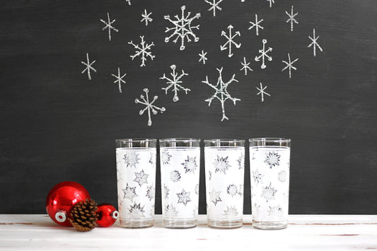 SOLD - Mid Century Frosted Snowflake Glasses / Vintage Federal Glass Snowflake Tumblers