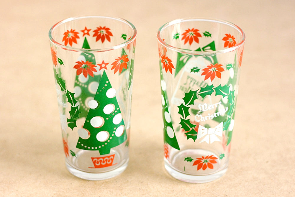 SOLD - Mid Century Christmas Glasses / Vintage Hazelware Christmas Tree Tumblers