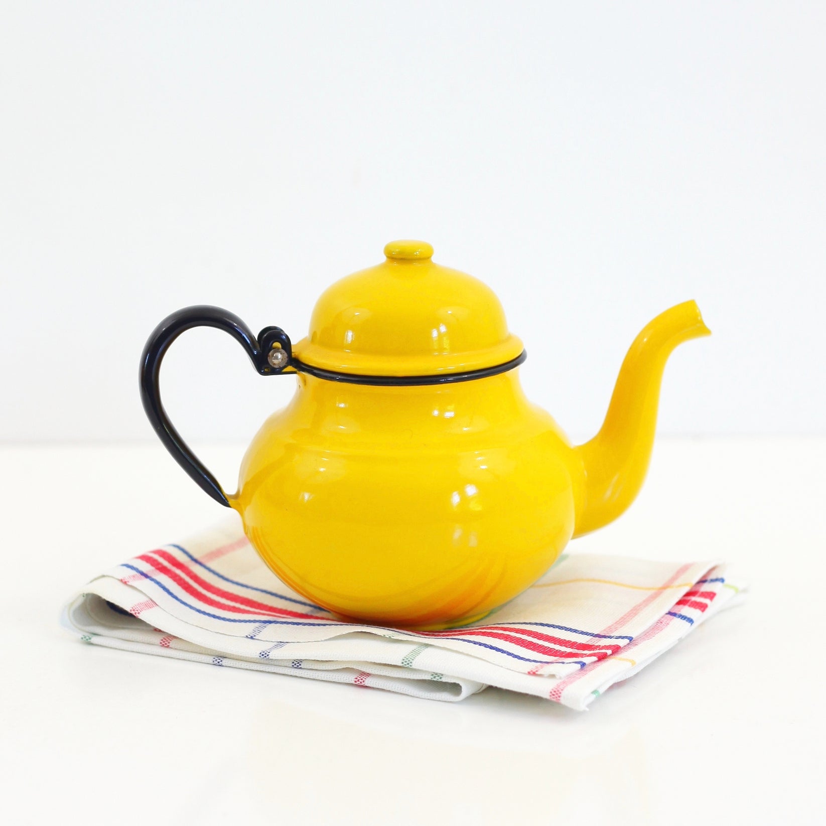SOLD Vintage Yellow Enamel Tea Kettle Wise Apple Vintage