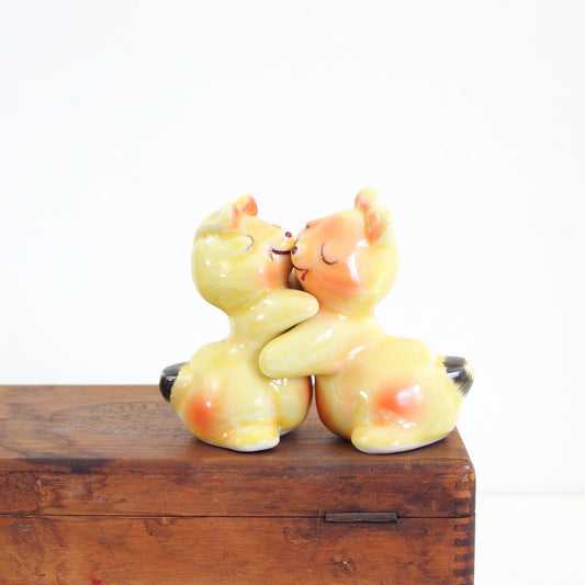 SOLD - Vintage Yellow Hugging Bears Salt & Pepper Shakers
