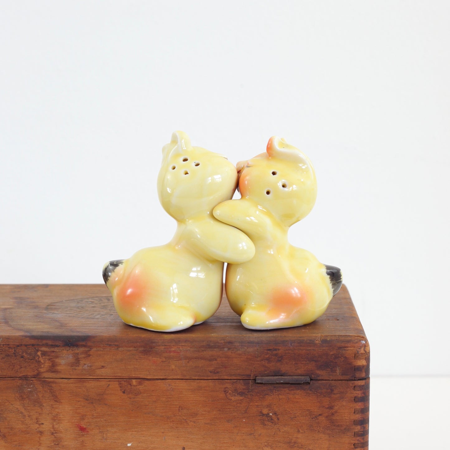 SOLD - Vintage Yellow Hugging Bears Salt & Pepper Shakers