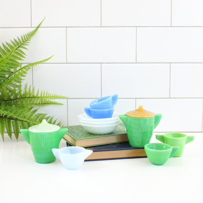 SOLD - Vintage 1940s Akro Agate Child's Tea Set