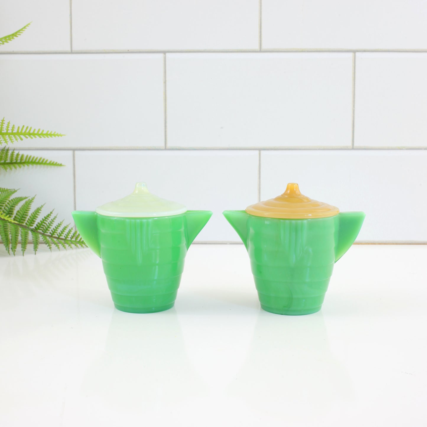 SOLD - Vintage 1940s Akro Agate Child's Tea Set