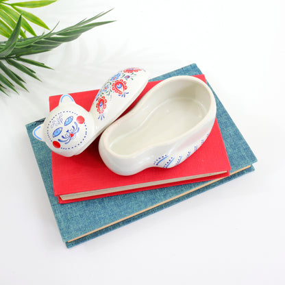 SOLD - Vintage Ceramic Cat Trinket Box