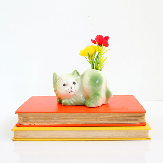 SOLD - Kitschy Vintage Ceramic Cat Vase