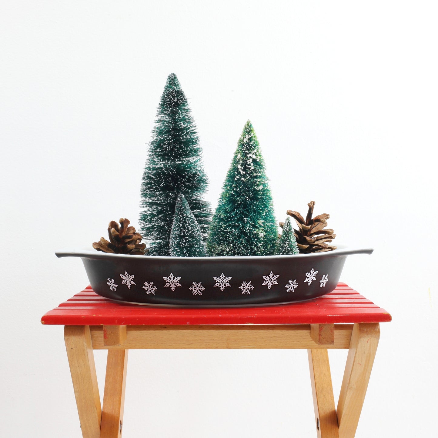 SOLD - Vintage Pyrex Black & White Snowflake Divided Dish