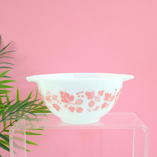 SOLD - Vintage Pyrex Pink & White Gooseberry 441 Cinderella Bowl