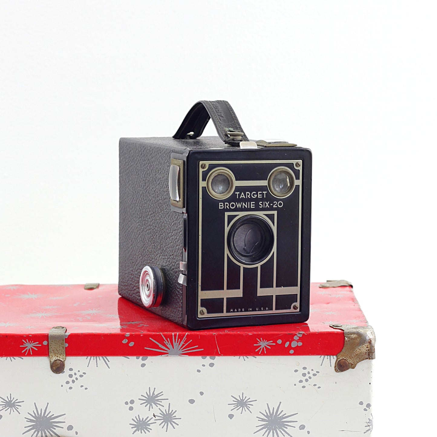 SOLD - Vintage 1940s Target Brownie Six-20 Camera